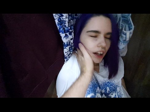 ❤️ Нашел сестренку в шкафу и помог кончить ☑ Порно видео на нашем сайте ❌️